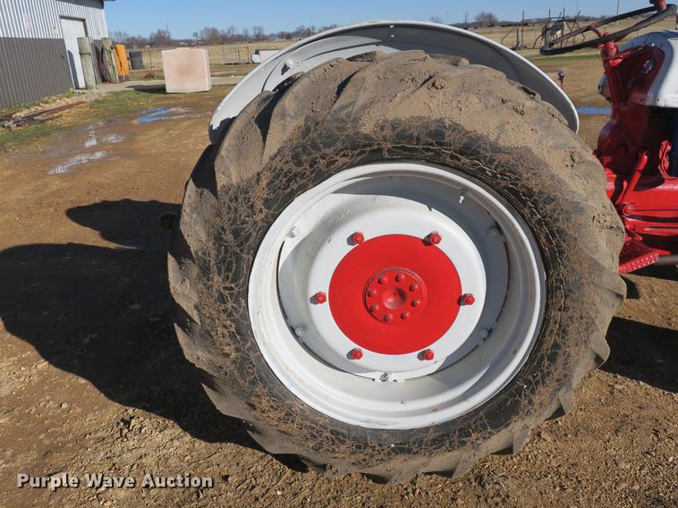 image for item EO9458 Ford 9N tractor