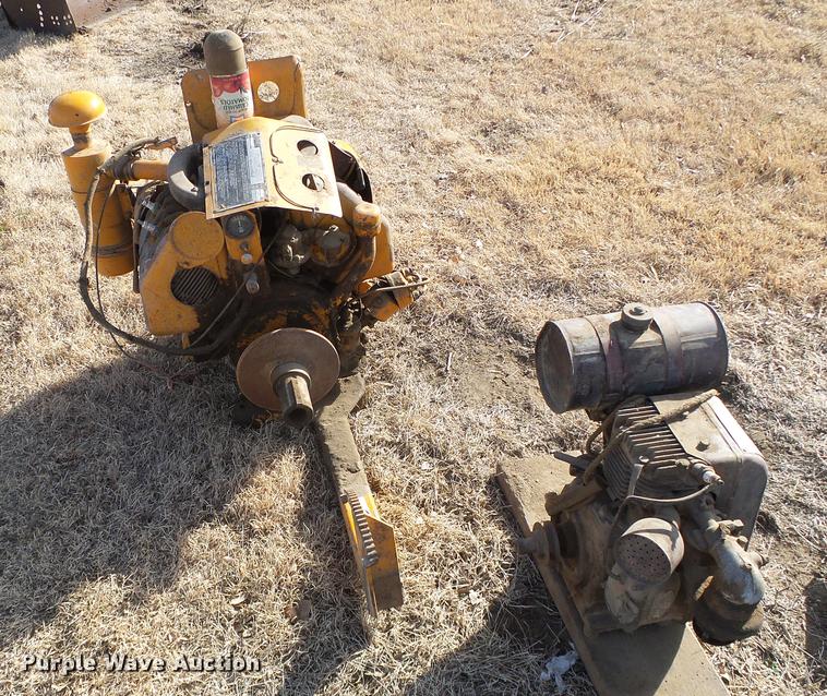 image for item EQ9026 (2) Wisconsin gas engines