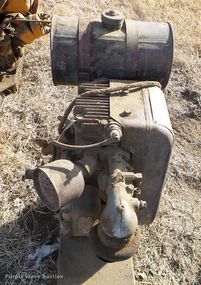 image for item EQ9026 (2) Wisconsin gas engines