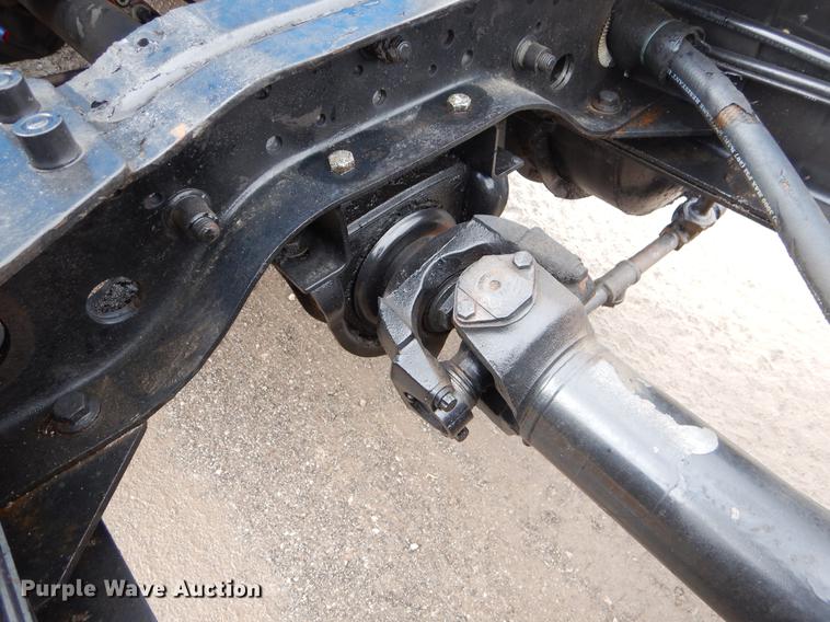 image for item ER9381 2004 Mack Granite truck cab and chassis