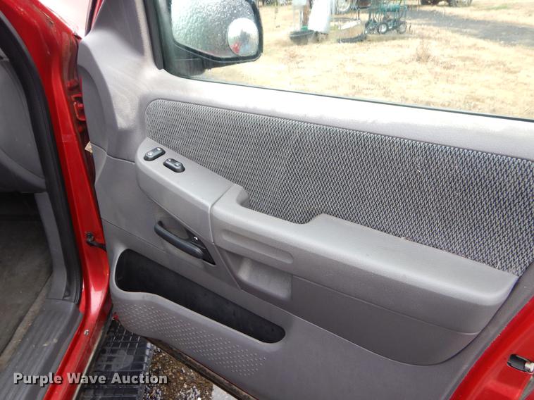 image for item ER9386 2002 Ford Explorer XLT SUV