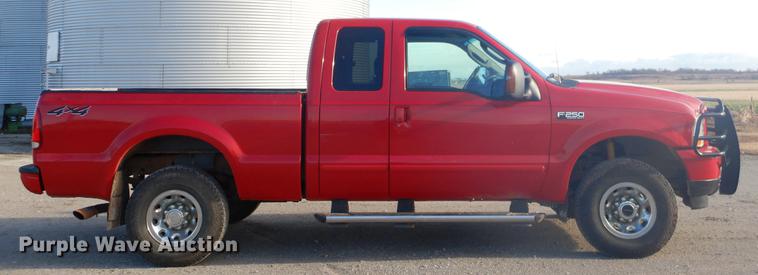 image for item ER9393 2004 Ford F250 Super Duty SuperCab pickup truck