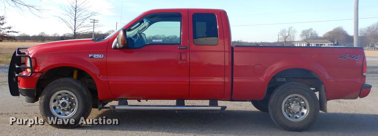 image for item ER9393 2004 Ford F250 Super Duty SuperCab pickup truck