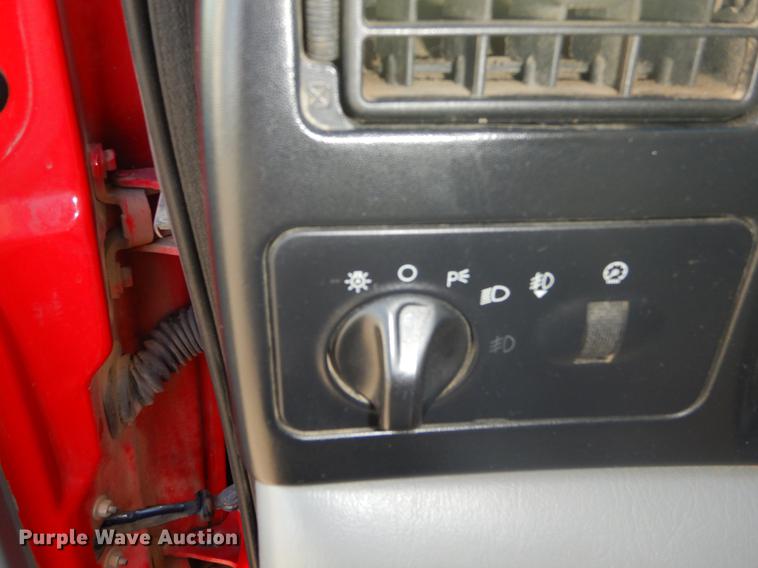 image for item ER9393 2004 Ford F250 Super Duty SuperCab pickup truck