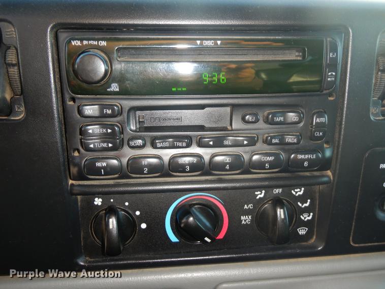 image for item ER9393 2004 Ford F250 Super Duty SuperCab pickup truck