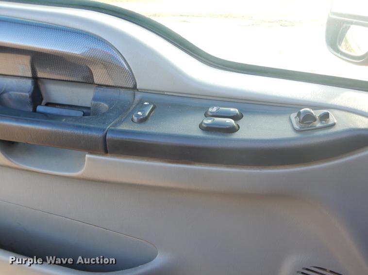 image for item ER9393 2004 Ford F250 Super Duty SuperCab pickup truck