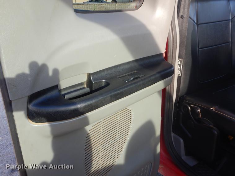 image for item ER9393 2004 Ford F250 Super Duty SuperCab pickup truck