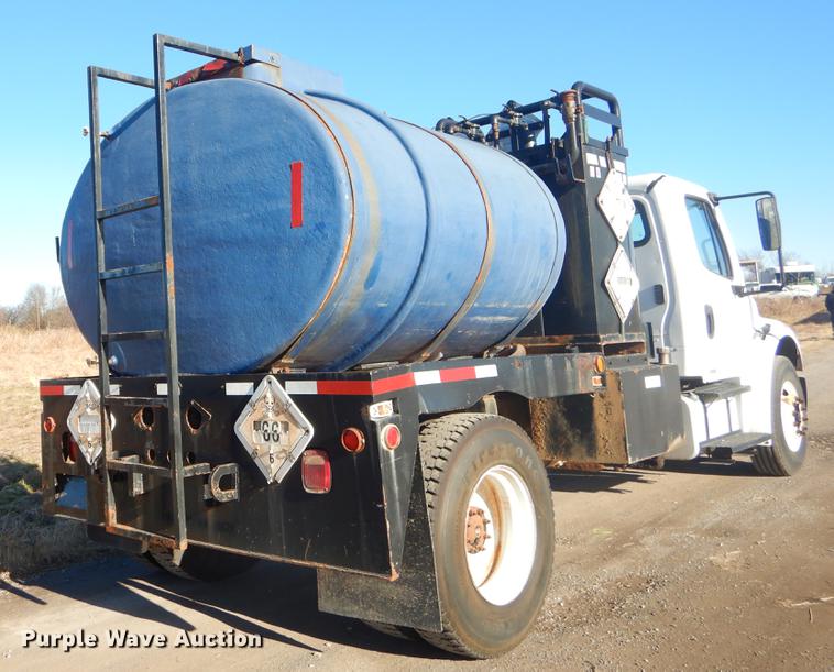 image for item ER9396 2007 Freightliner Business Class M2 tank truck