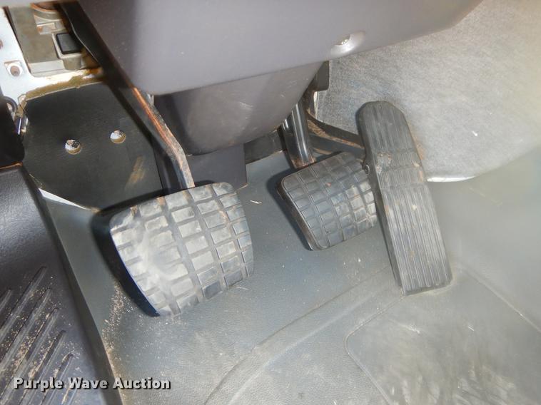 image for item ER9396 2007 Freightliner Business Class M2 tank truck