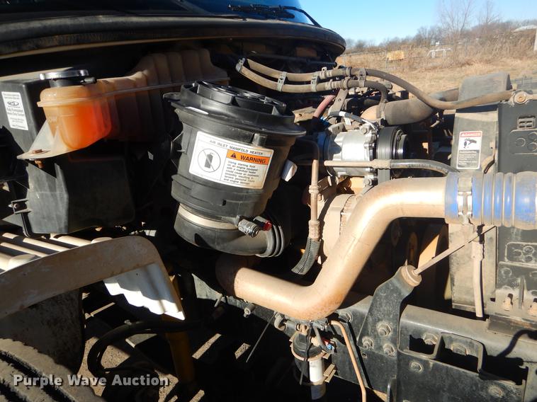 image for item ER9396 2007 Freightliner Business Class M2 tank truck