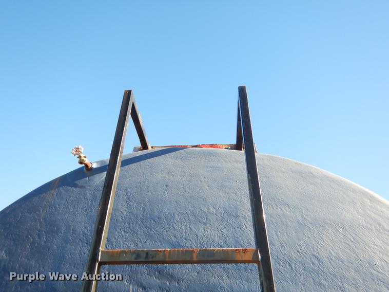 image for item ER9396 2007 Freightliner Business Class M2 tank truck