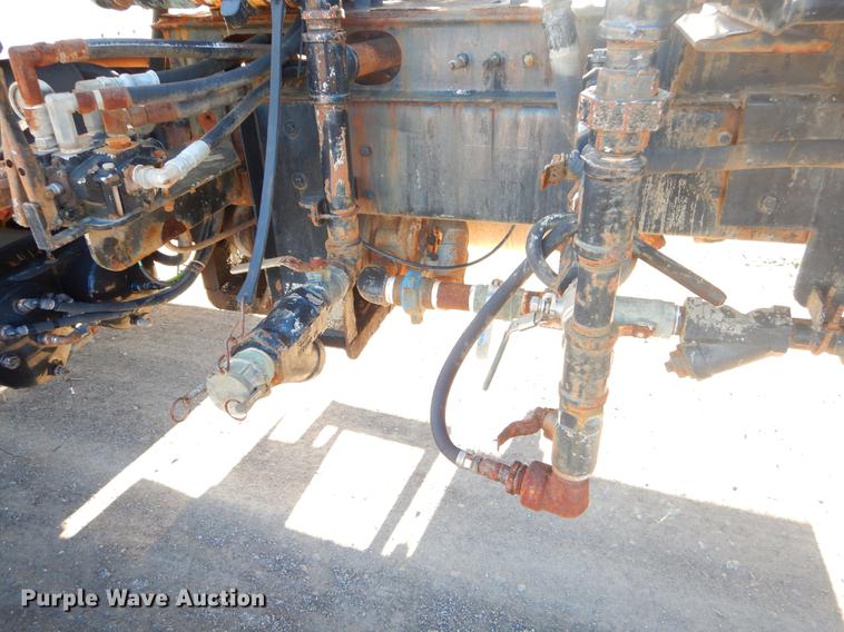 image for item ER9396 2007 Freightliner Business Class M2 tank truck