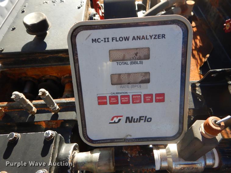 image for item ER9396 2007 Freightliner Business Class M2 tank truck