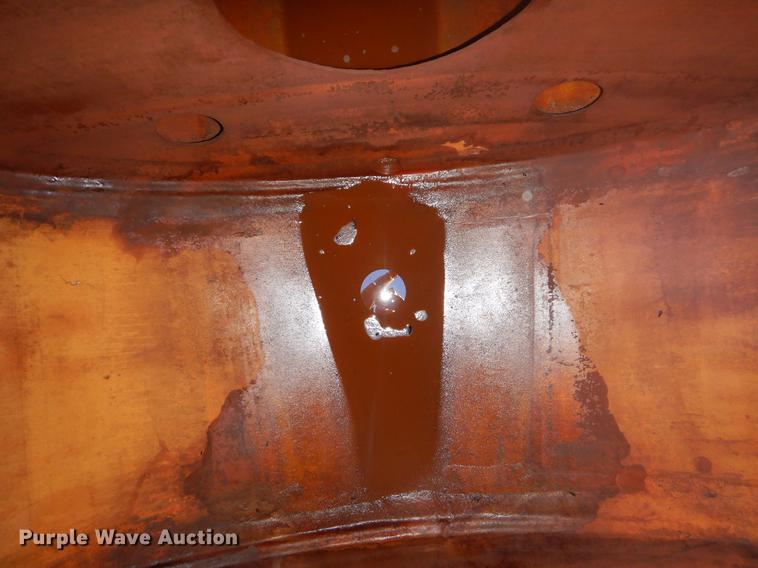 image for item ER9396 2007 Freightliner Business Class M2 tank truck