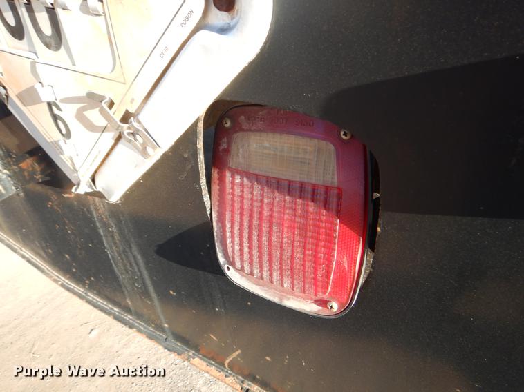 image for item ER9396 2007 Freightliner Business Class M2 tank truck