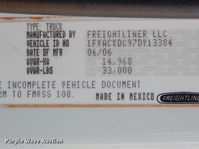 image for item ER9396 2007 Freightliner Business Class M2 tank truck