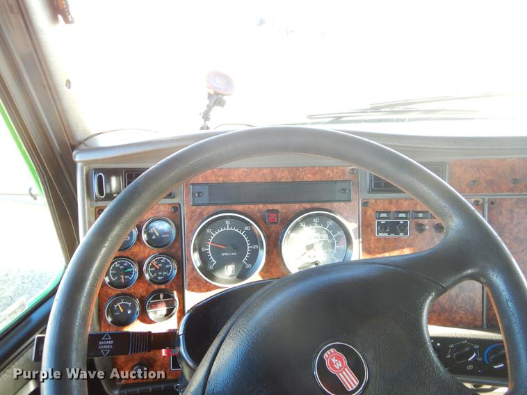 image for item ER9397 2003 Kenworth T300 truck cab and chassis