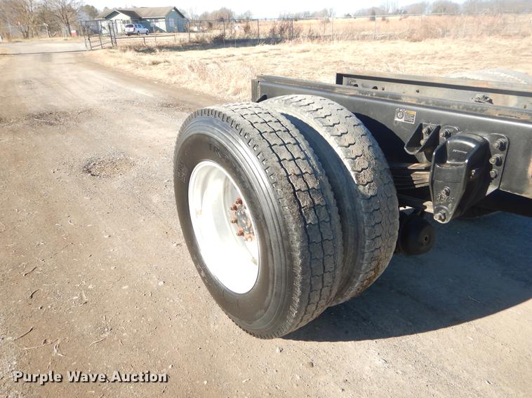 image for item ER9397 2003 Kenworth T300 truck cab and chassis