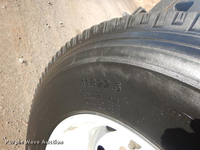 image for item ER9397 2003 Kenworth T300 truck cab and chassis