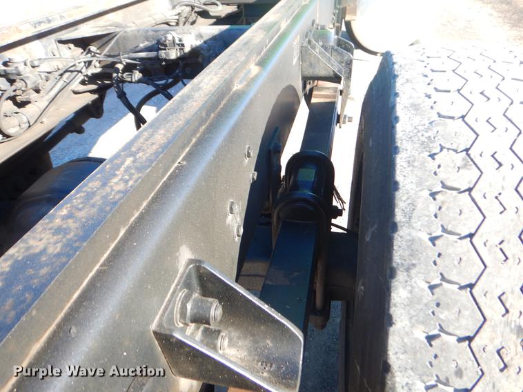 image for item ER9397 2003 Kenworth T300 truck cab and chassis