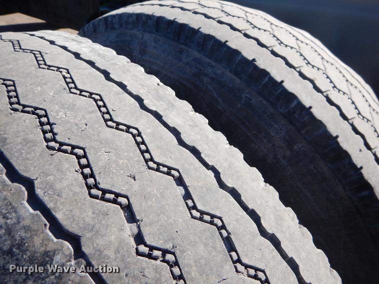 image for item ER9397 2003 Kenworth T300 truck cab and chassis