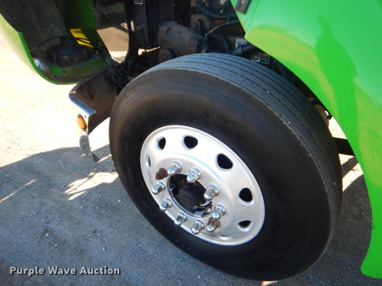 image for item ER9397 2003 Kenworth T300 truck cab and chassis