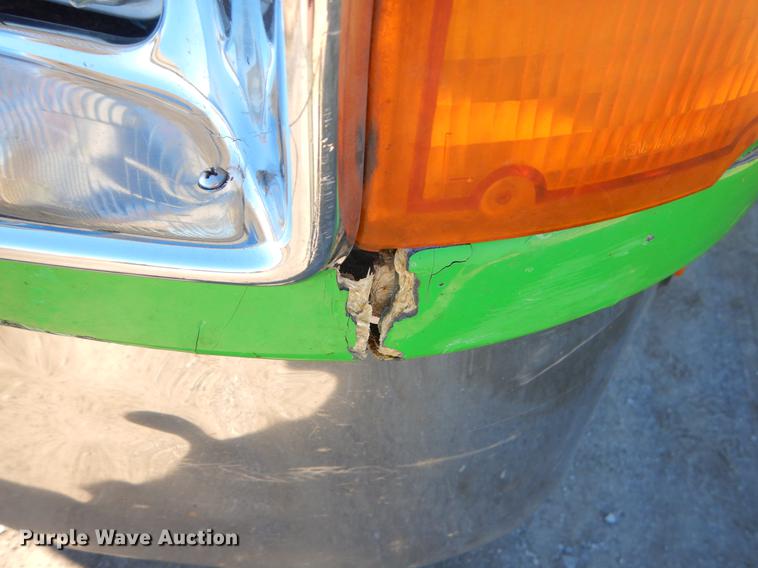 image for item ER9397 2003 Kenworth T300 truck cab and chassis