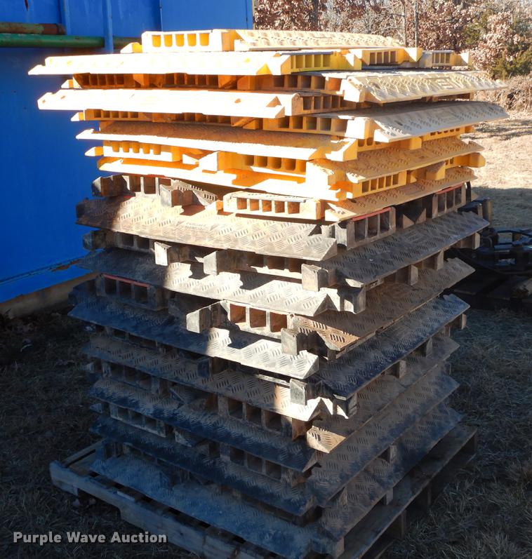 image for item ER9401 Approximately 45 oilfield cable protectors