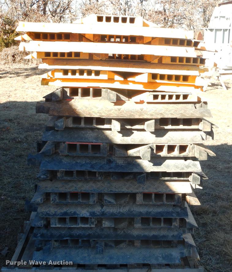 image for item ER9401 Approximately 45 oilfield cable protectors