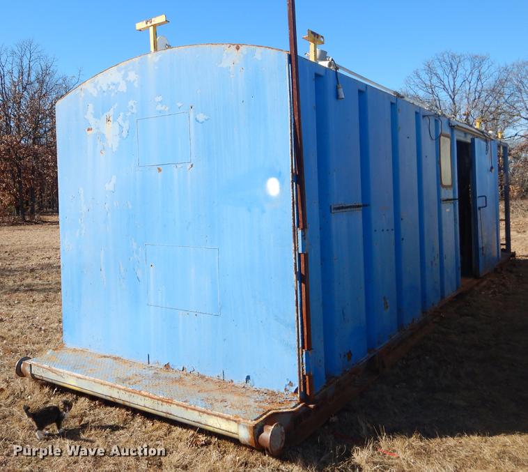 image for item ER9410 Oil field office