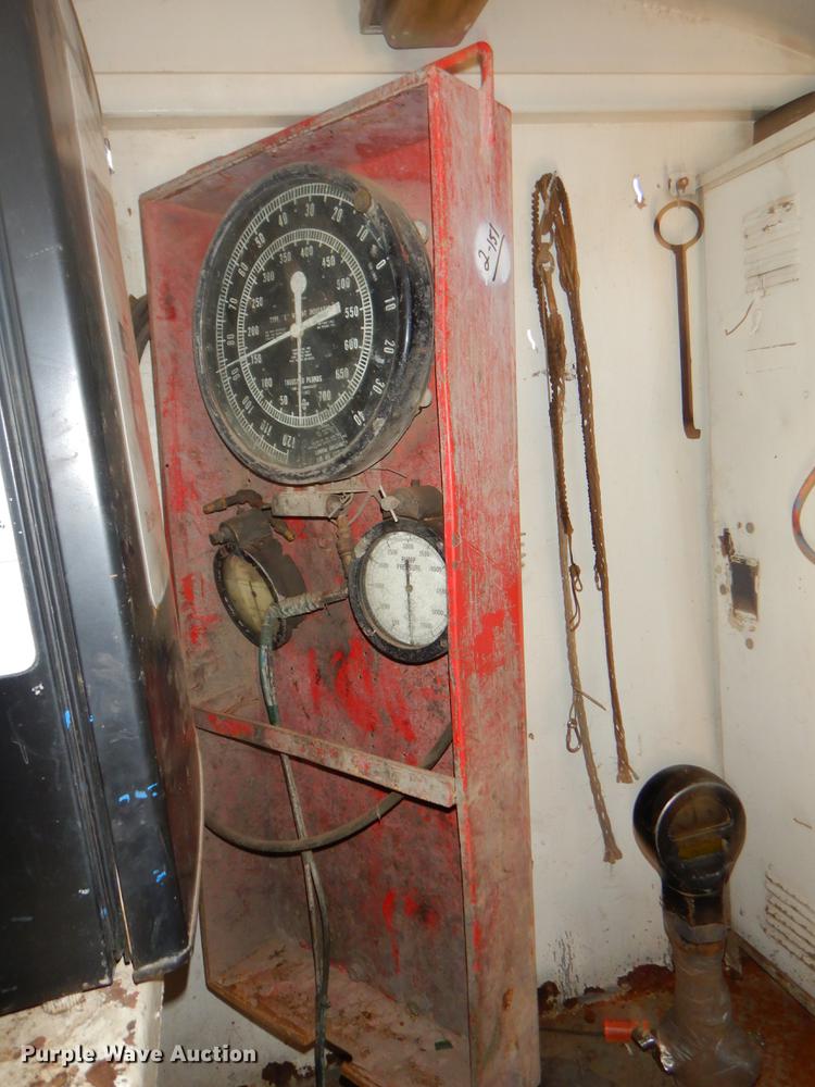 image for item ER9410 Oil field office