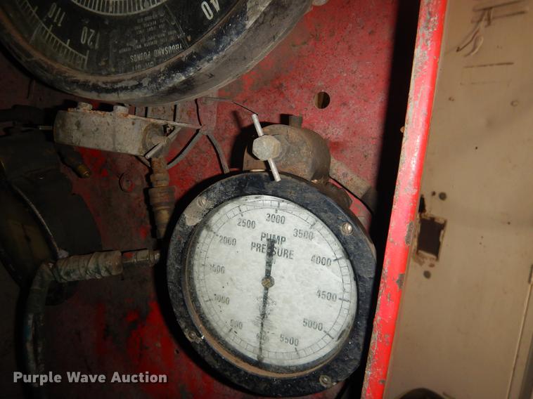 image for item ER9410 Oil field office