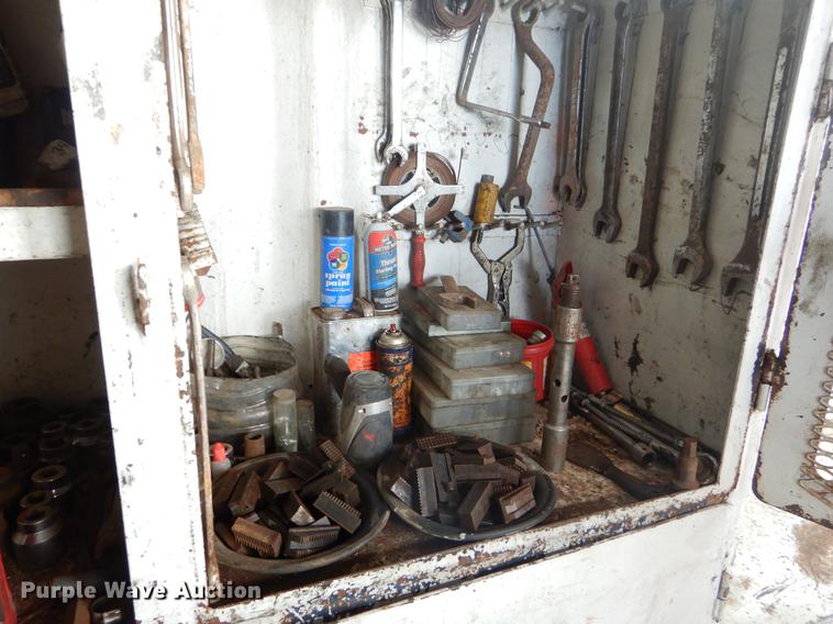 image for item ER9410 Oil field office