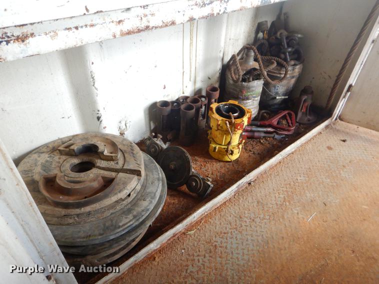 image for item ER9410 Oil field office