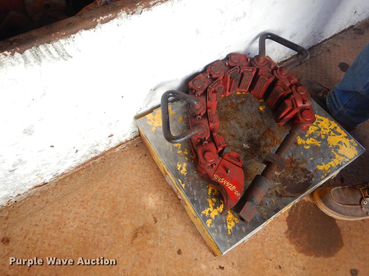 image for item ER9410 Oil field office