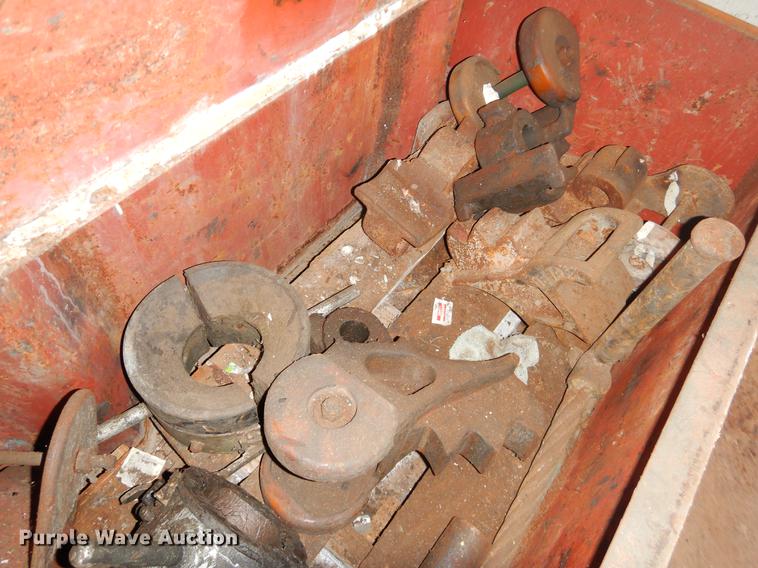 image for item ER9410 Oil field office