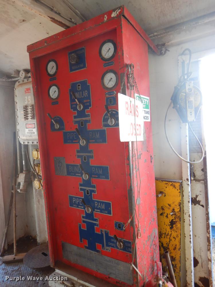 image for item ER9410 Oil field office