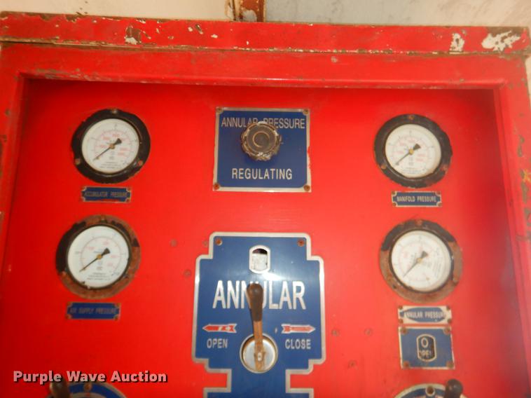 image for item ER9410 Oil field office