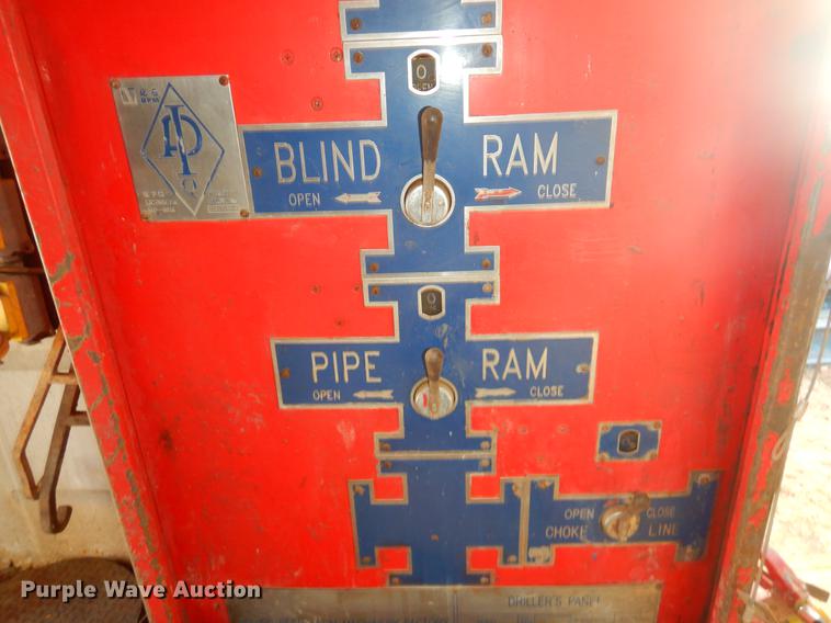 image for item ER9410 Oil field office