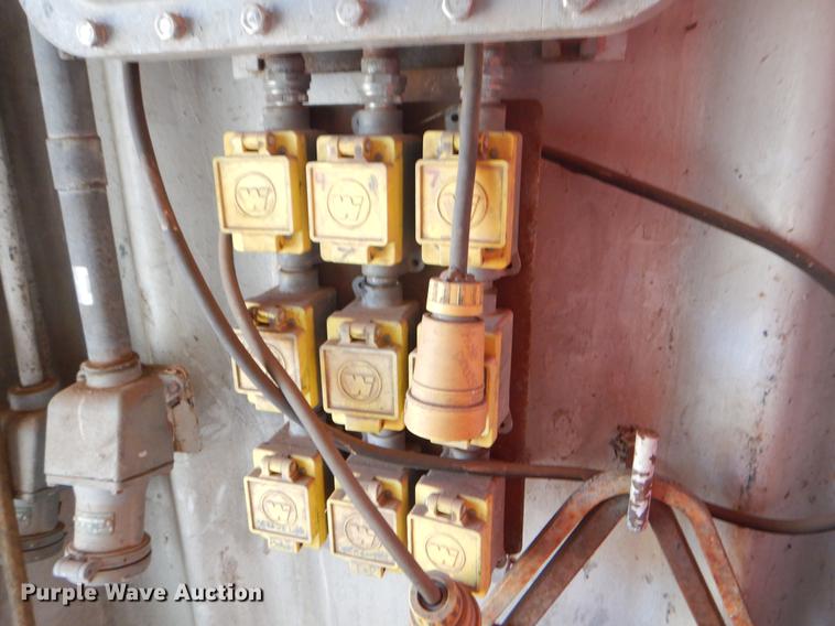 image for item ER9410 Oil field office