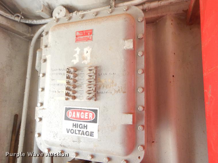 image for item ER9410 Oil field office