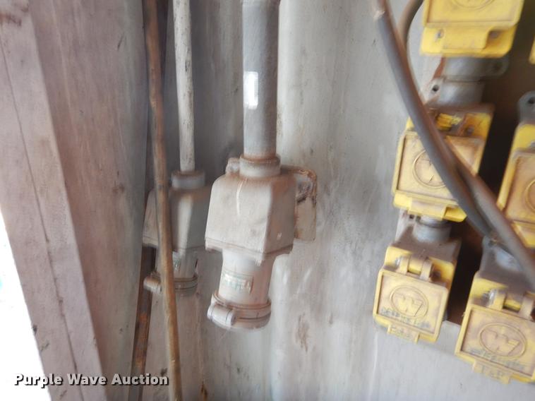 image for item ER9410 Oil field office