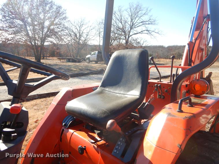 image for item ER9413 Kubota L35 backhoe