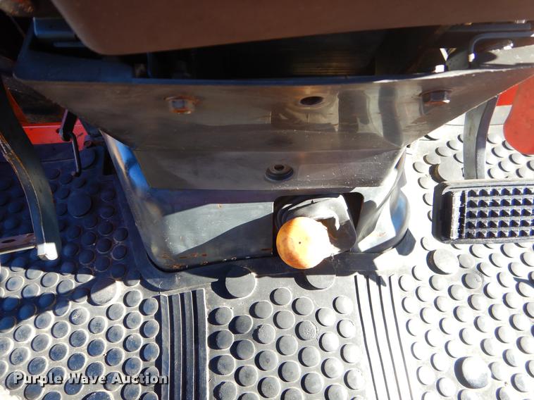 image for item ER9413 Kubota L35 backhoe