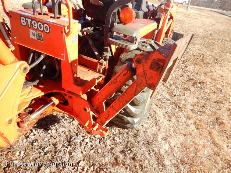 image for item ER9413 Kubota L35 backhoe