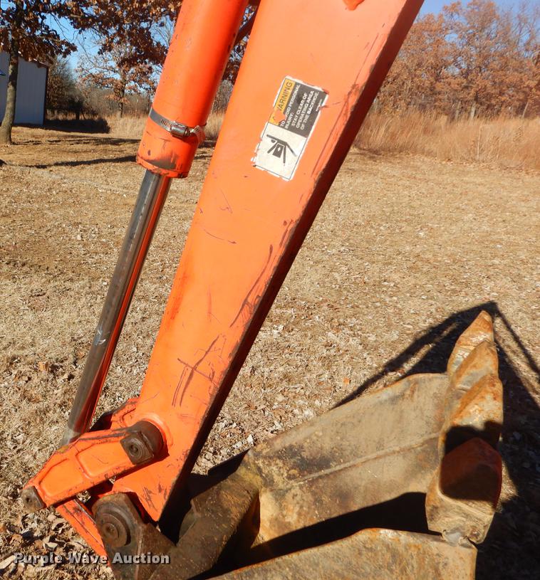 image for item ER9413 Kubota L35 backhoe