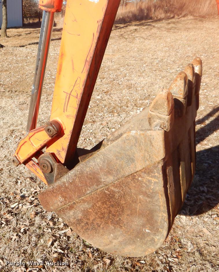 image for item ER9413 Kubota L35 backhoe