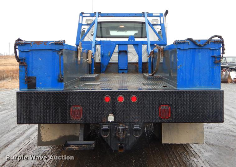 image for item ER9429 2006 International 7300 Ext. Cab service truck