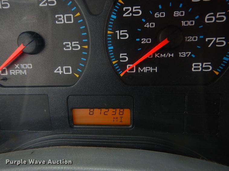 image for item ER9429 2006 International 7300 Ext. Cab service truck