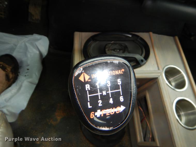 image for item ER9429 2006 International 7300 Ext. Cab service truck